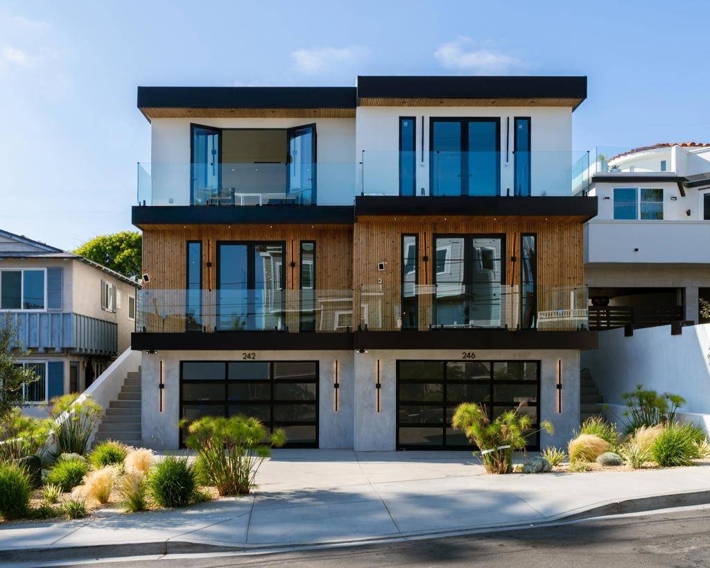 La Jolla, CA 92037,242 Playa Del Norte St