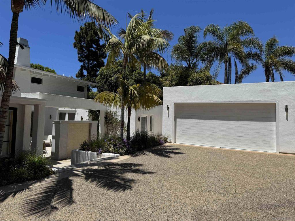 Encinitas, CA 92024,1348 Hymettus Ave