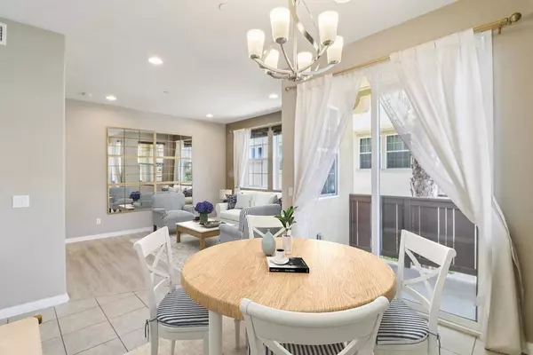 Oceanside, CA 92057,5081 Cascade Way #102