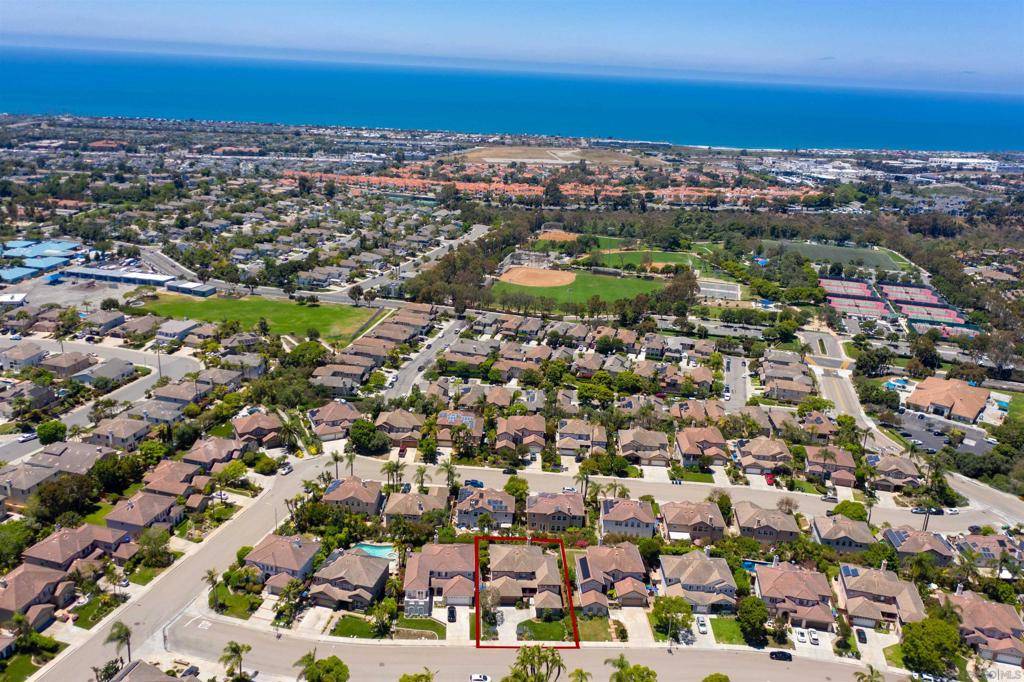 Carlsbad, CA 92011,6581 Bluebonnet Dr