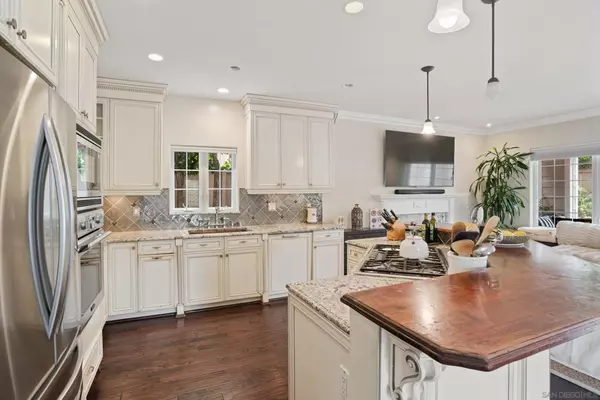 La Jolla, CA 92037,7824 Exchange Pl