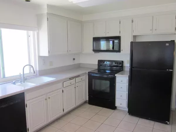 San Diego, CA 92124,10706 Esmeraldas Dr
