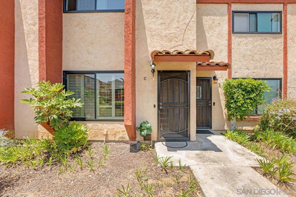 602 S S Mollison Ave #C, El Cajon, CA 92020