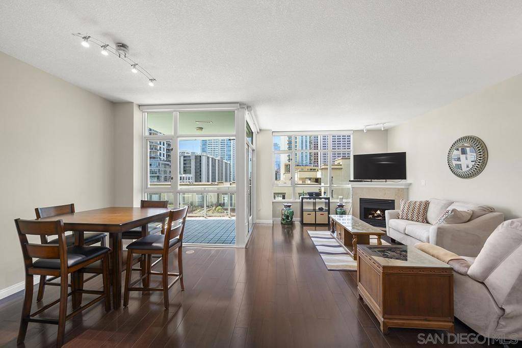 San Diego, CA 92101,850 Beech Street #512