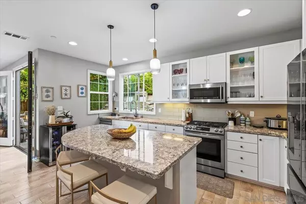 Carlsbad, CA 92008,3736 Donna Ct
