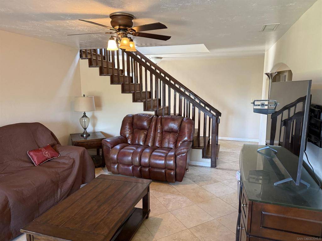 San Diego, CA 92123,8874 Gowdy Avenue