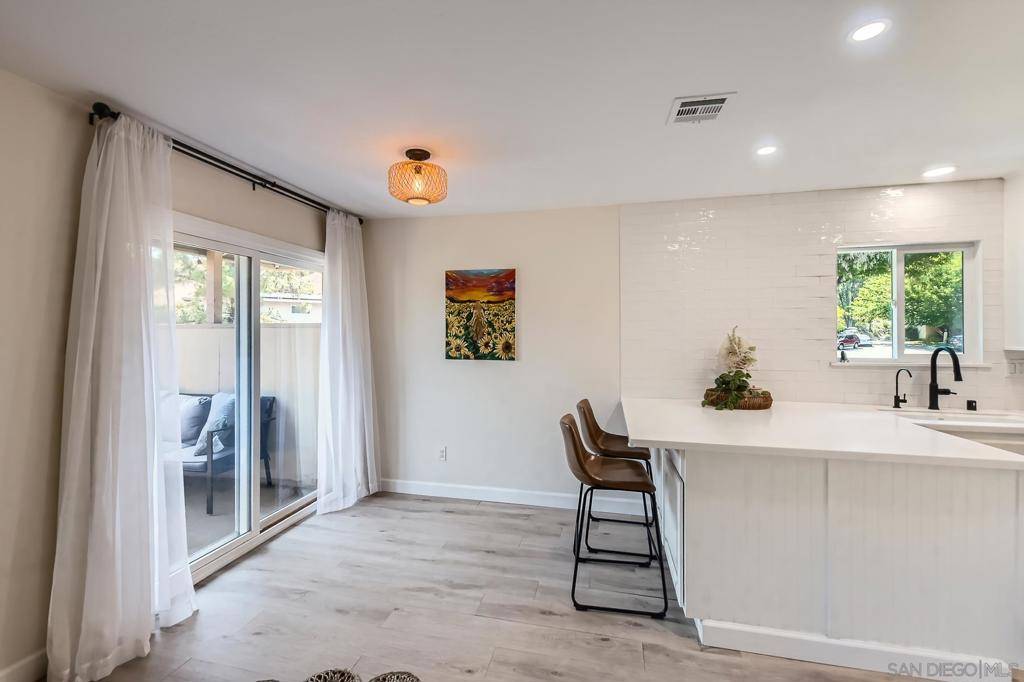 Santee, CA 92071,8039 Calle Fanita