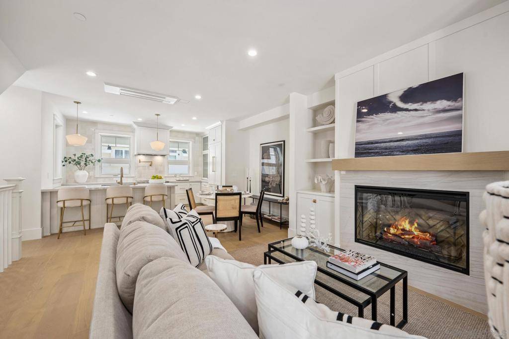 743 G Avenue, Coronado, CA 92118