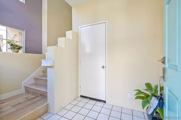 San Diego, CA 92128,12626 Springbrook Dr #A
