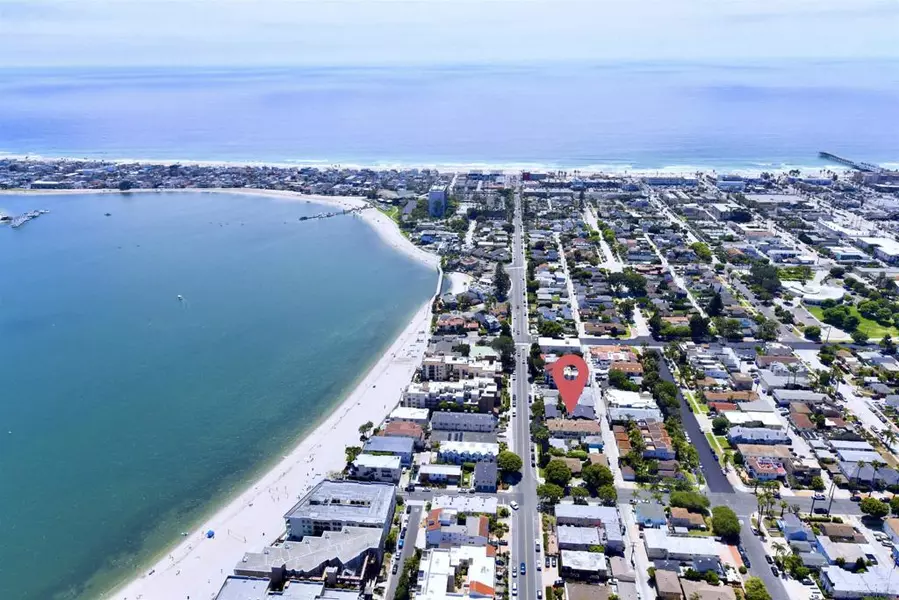 1152 54 Pacific Beach Dr, San Diego, CA 92109