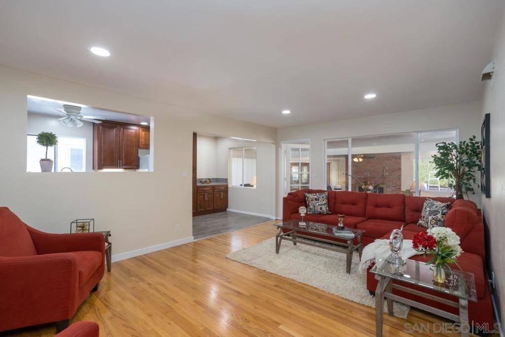 6359 Rustic, San Diego, CA 92139