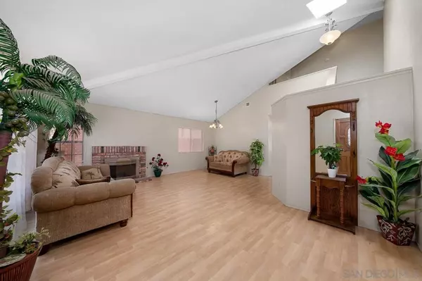 San Diego, CA 92114,7263 Aquamarine Rd