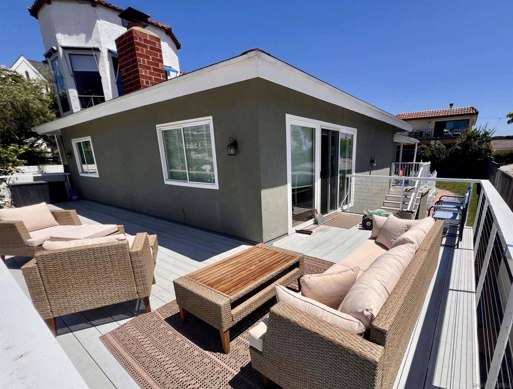 San Diego, CA 92106,3428 Garrison St