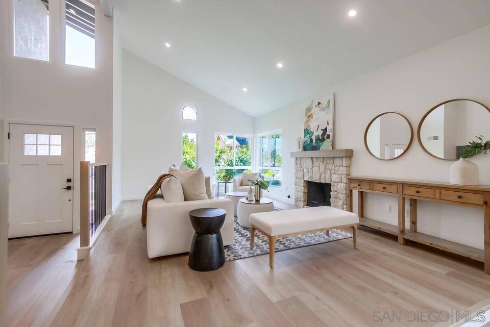 San Diego, CA 92122,4966 Lakewood Ct
