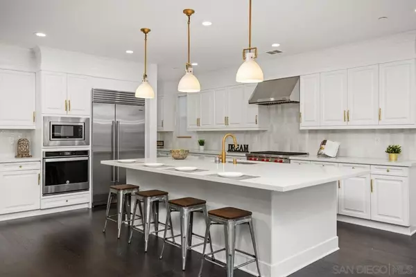 Escondido, CA 92029,2807 California Poppy Street