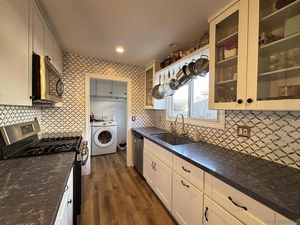 San Diego, CA 92123,8835 Haveteur Way