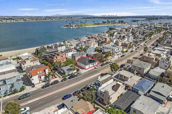 San Diego, CA 92109,804 Toulon Ct