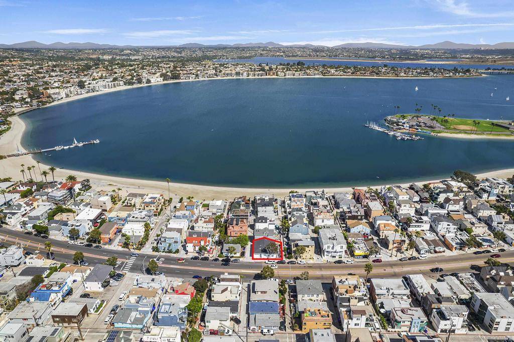San Diego, CA 92109,Address not disclosed