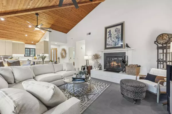 Escondido, CA 92026,29881 Circle R Creek Ln