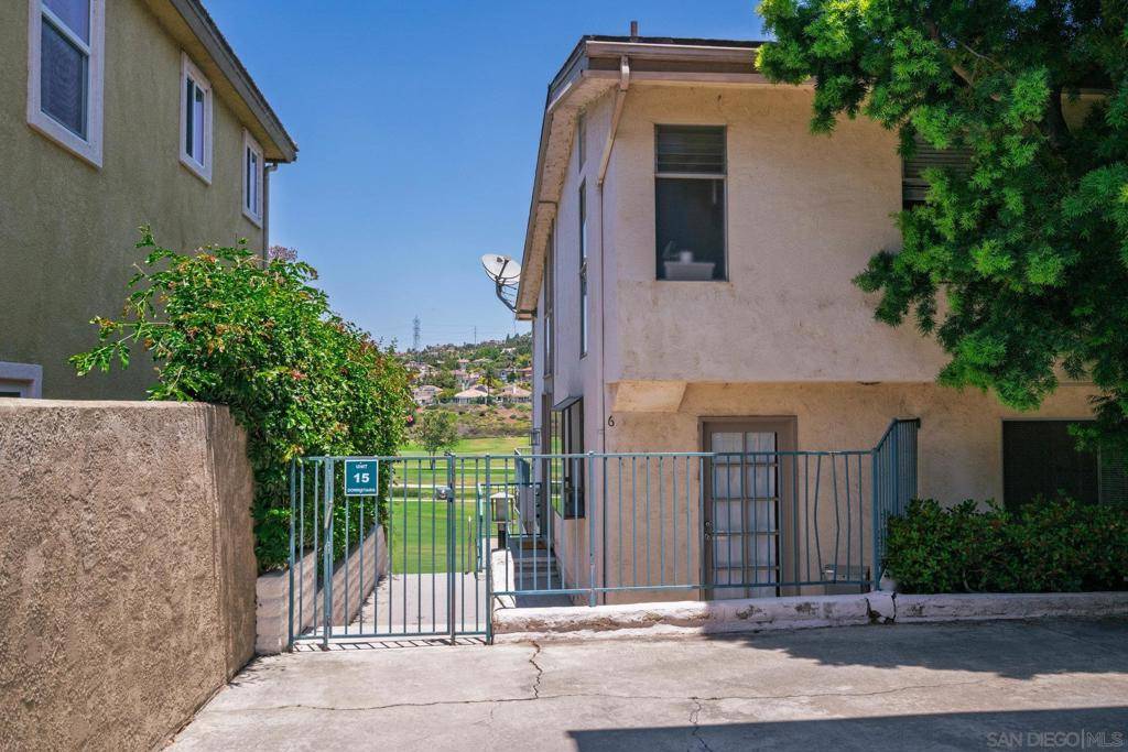Carlsbad, CA 92009,2544 Navarra Rd #6