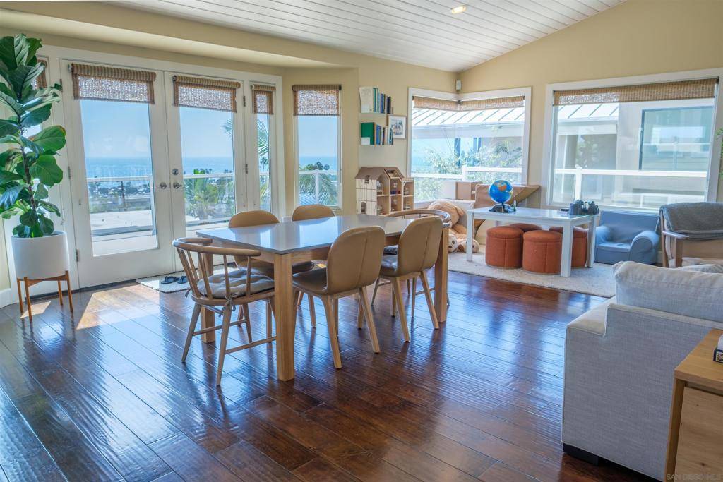 Cardiff By The Sea, CA 92007,Address not disclosed