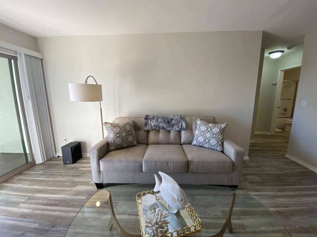 Encinitas, CA 92024,1810 S El Camino Real #207