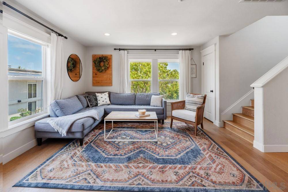 San Diego, CA 92110,3514 Shoreline Bluff Ln