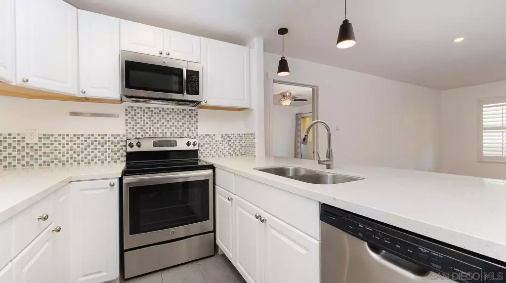 2037 Burton st #42, San Diego, CA 92111