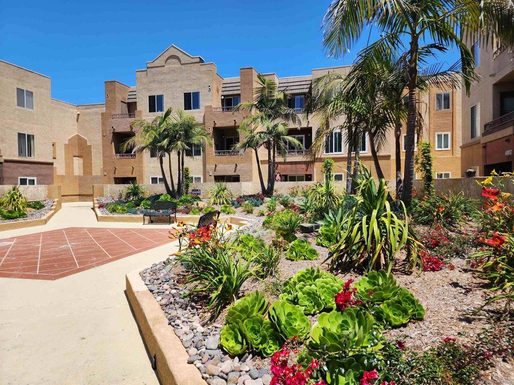 3520 Lebon Dr #5220, San Diego, CA 92122