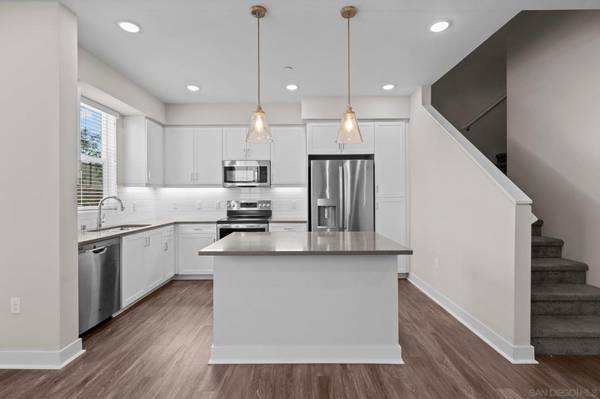 San Marcos, CA 92069,139 Avenida Chapala #106
