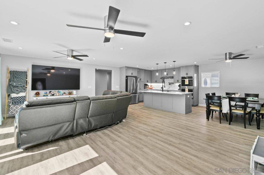 Alpine, CA 91901,1452 Rock Terrace