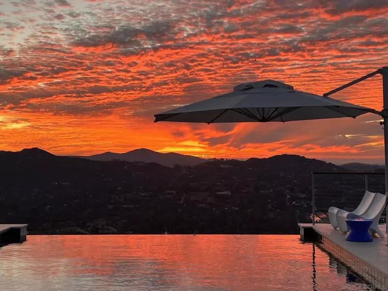 15484 Markar Rd, Poway, CA 92064