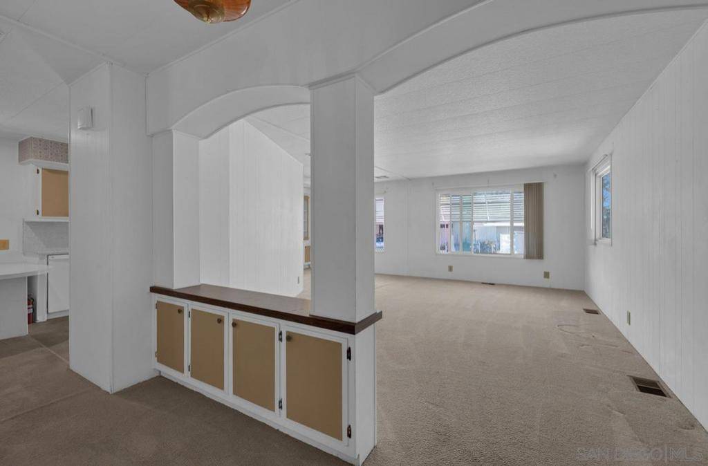 El Cajon, CA 92021,1351 Pepper Dr #75