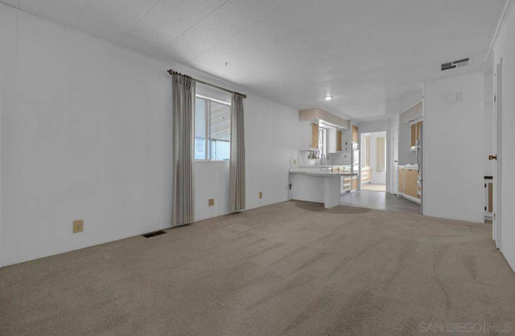 El Cajon, CA 92021,1351 Pepper Dr #75