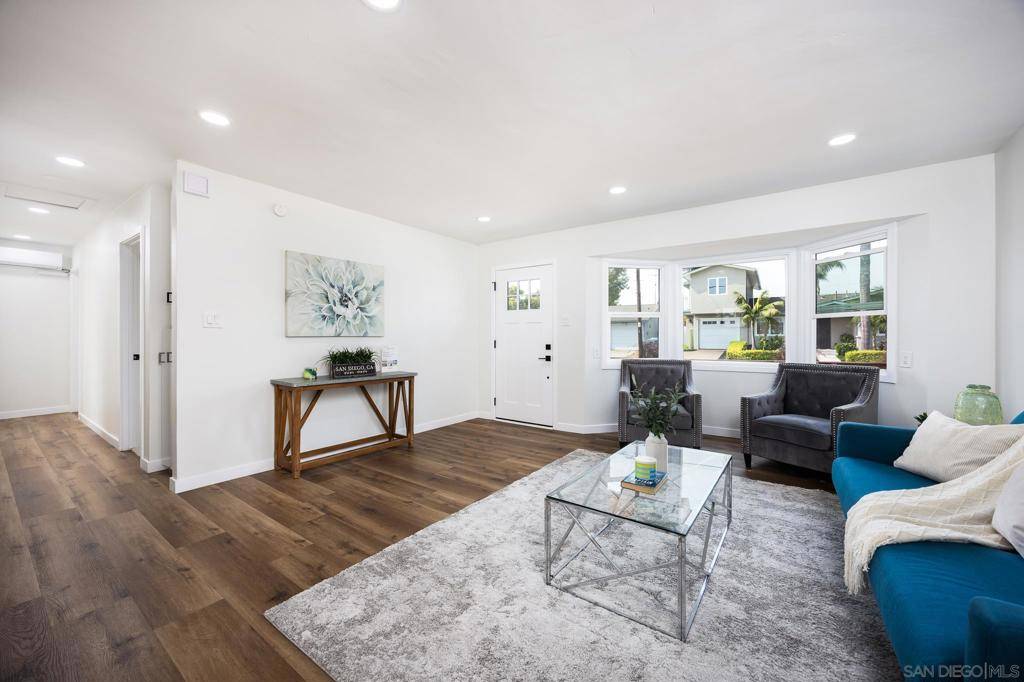 San Diego, CA 92117,3366 Neosho Pl