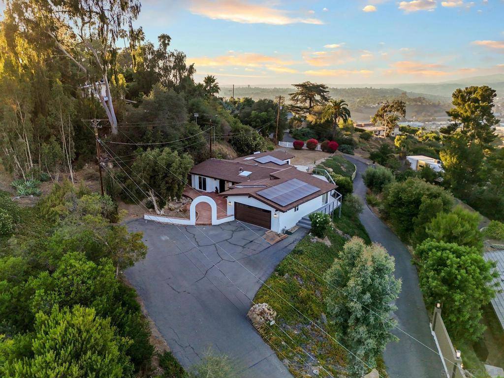 La Mesa, CA 91941,5030 Helix Ter