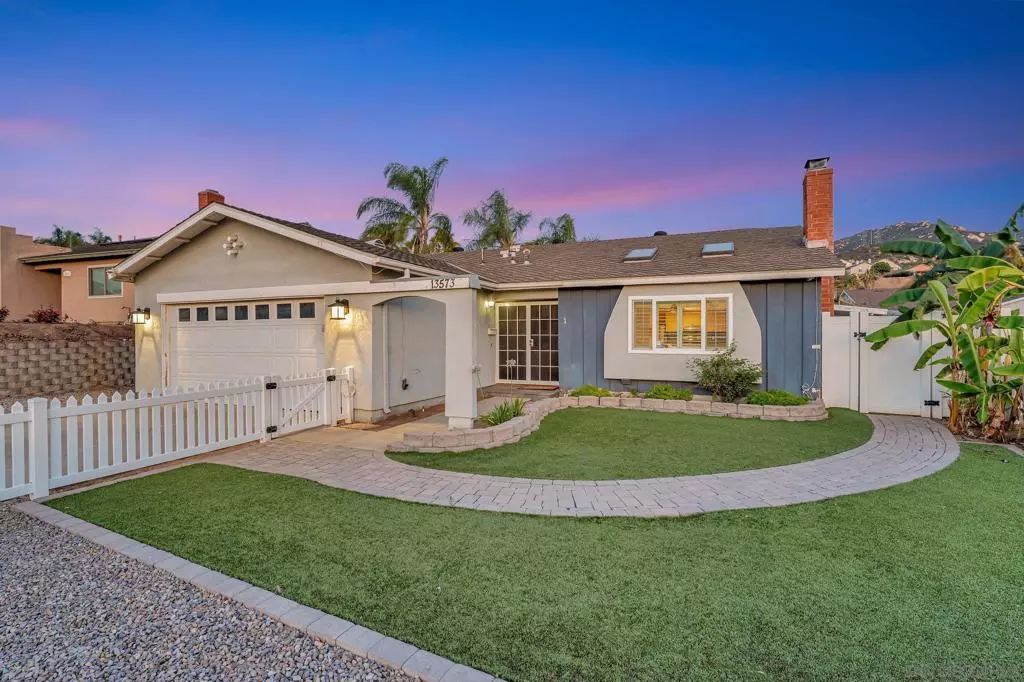 El Cajon, CA 92021,13573 Paseo Del Mar