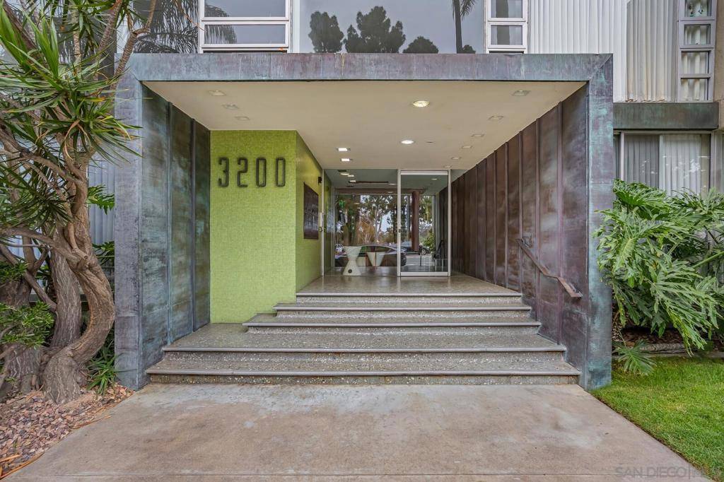 San Diego, CA 92103,3200 6th Avenue #307