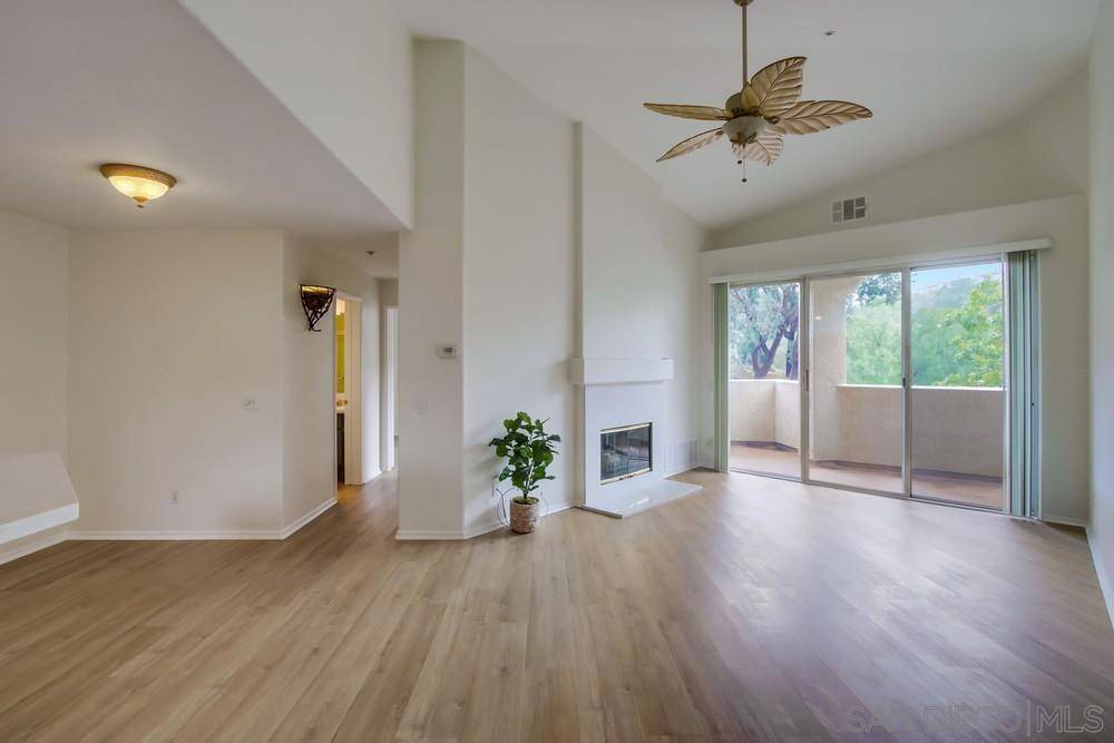 San Diego, CA 92131,11145 Affinity Ct #29