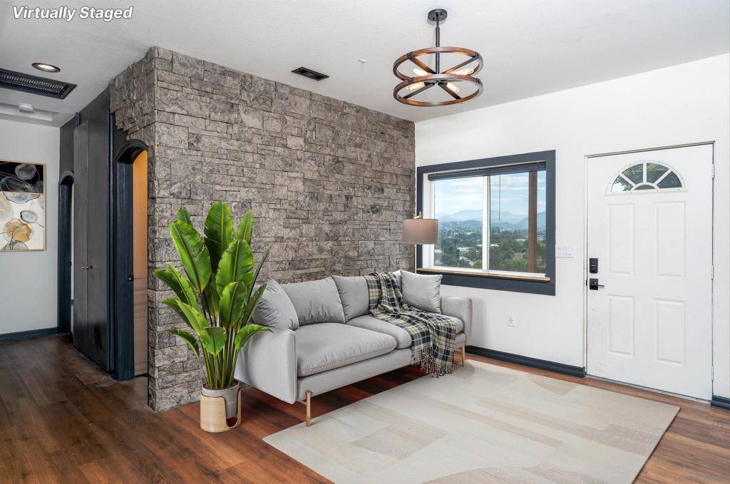Lakeside, CA 92040,13210 Medallion Ln