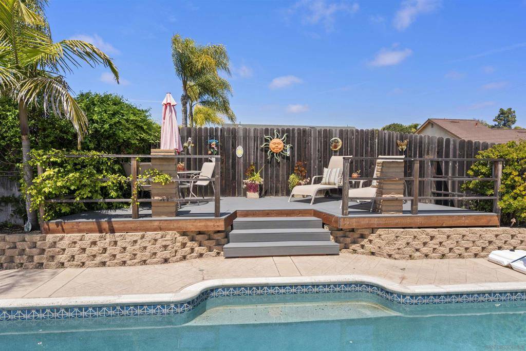 Encinitas, CA 92024,1510 Orangeview Dr #1-2