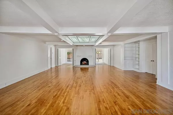 Coronado, CA 92118,1312 3rd St