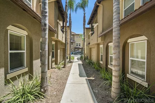 San Diego, CA 92105,5432 ZEIL PLACE