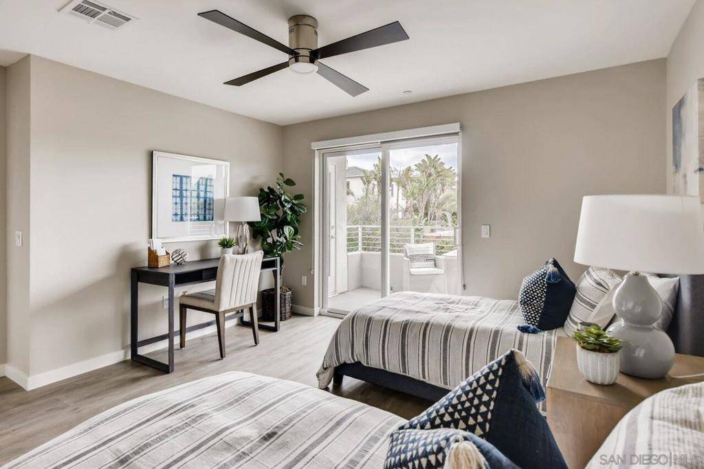 San Diego, CA 92107,3909 Voltaire St #311
