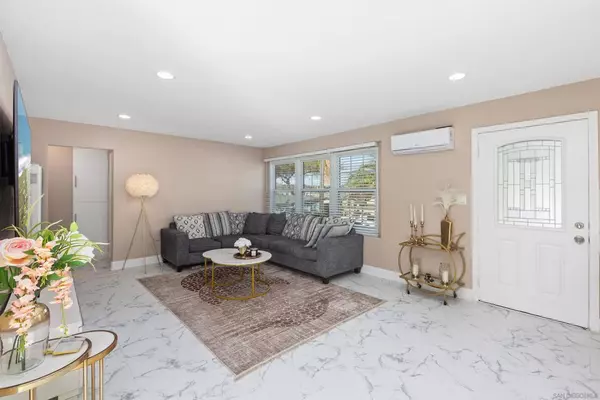 Spring Valley, CA 91977,1528 Folkestone St