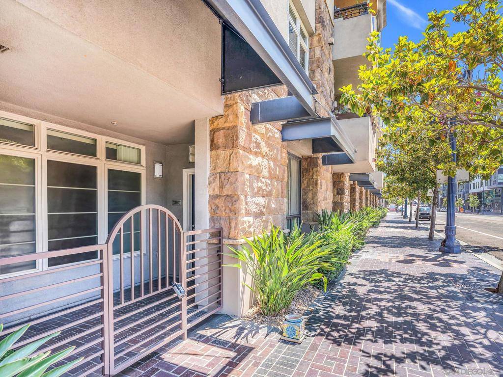 San Diego, CA 92101,1480 Broadway #2101