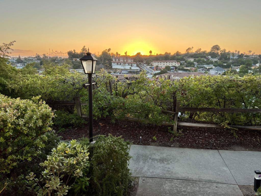 Vista, CA 92084,670 Bel Air Dr W