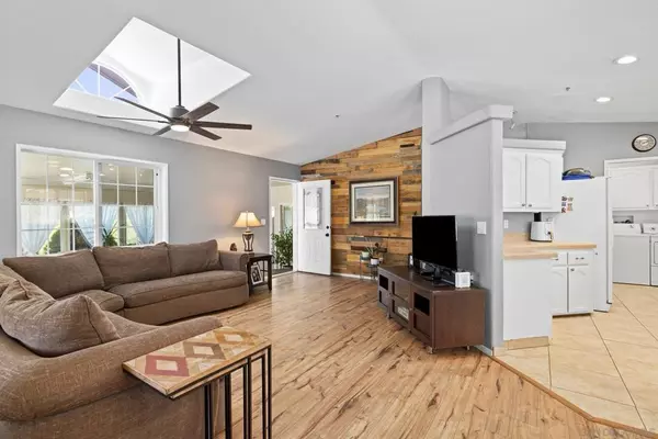 Alpine, CA 91901,636 N Glen Oaks Dr