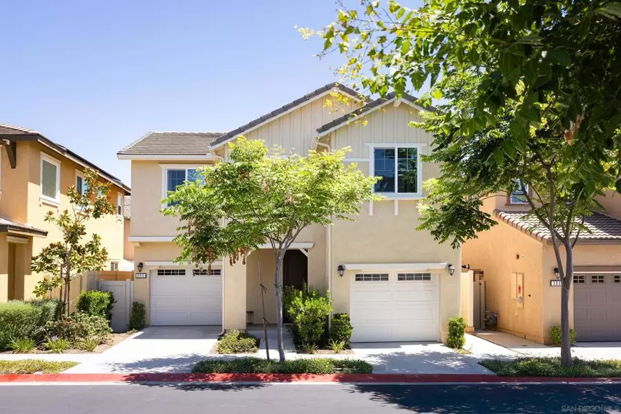211 Spotted Saddle Way, Fallbrook, CA 92028