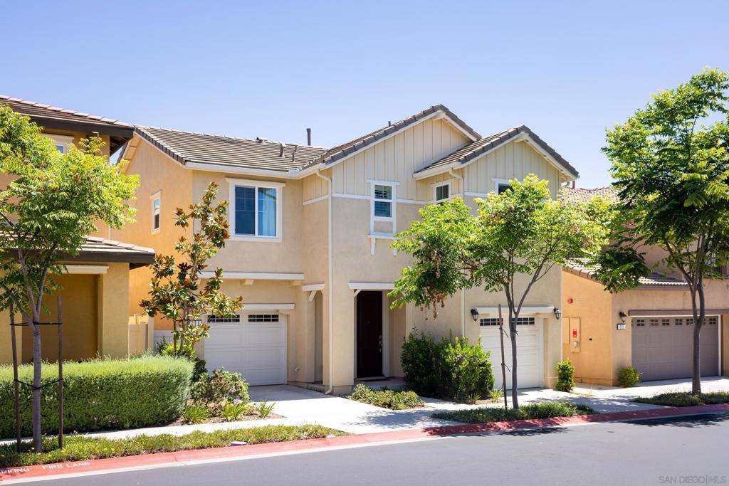 Fallbrook, CA 92028,211 Spotted Saddle Way
